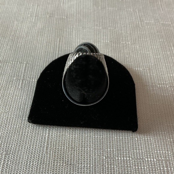 Black and White Agate Ring - Picture 3 of 4